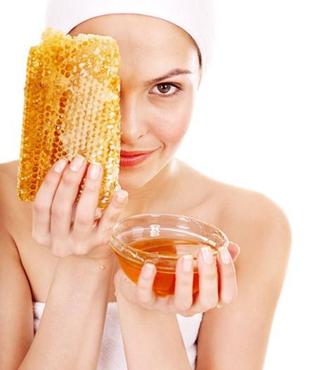 Nếu bạn thuộc loại da khô, hãy dùng mật ong để chăm sóc